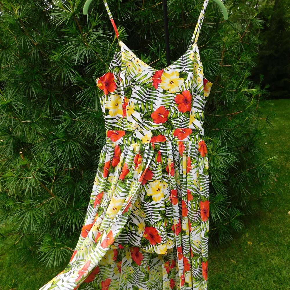 XOXO Beautiful Tropical Floral Print Maxi Romper (Jr XS or S) NWT